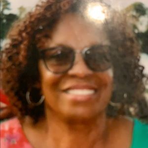 Meet your Posher, Carolyn